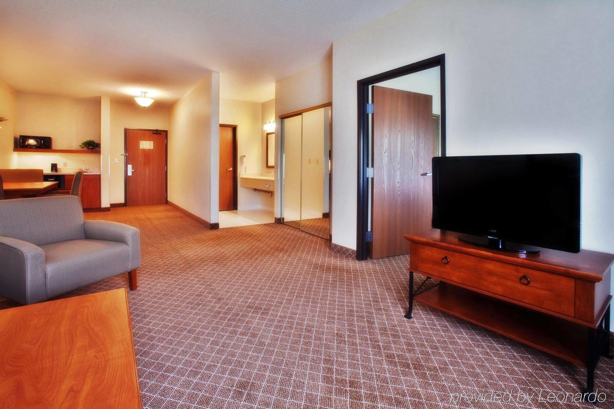Radisson Hotel Ames Conference Center At Isu Εξωτερικό φωτογραφία